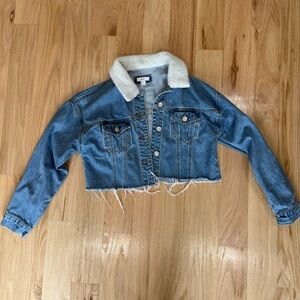 Cropped Blue Denim Jacket with White Sherpa Collar